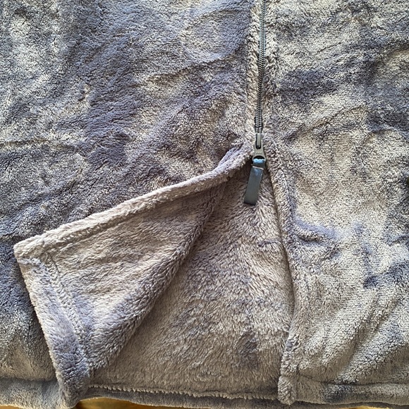 LL Bean Wicked Plush Robe - Picture 6 of 16